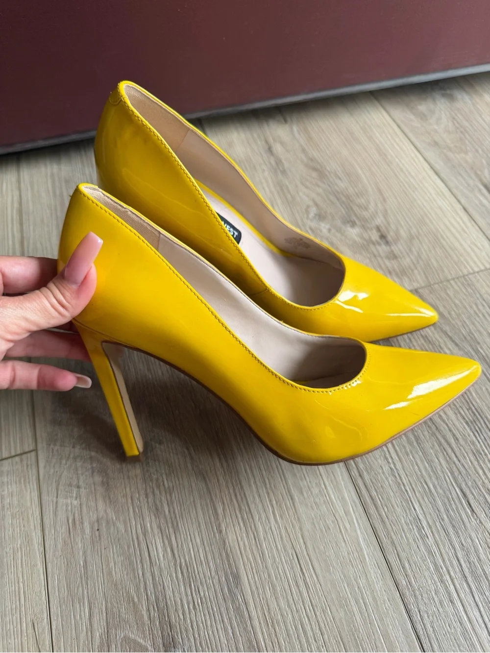 Nine West Bright Yellow Patent Pointed Pumps